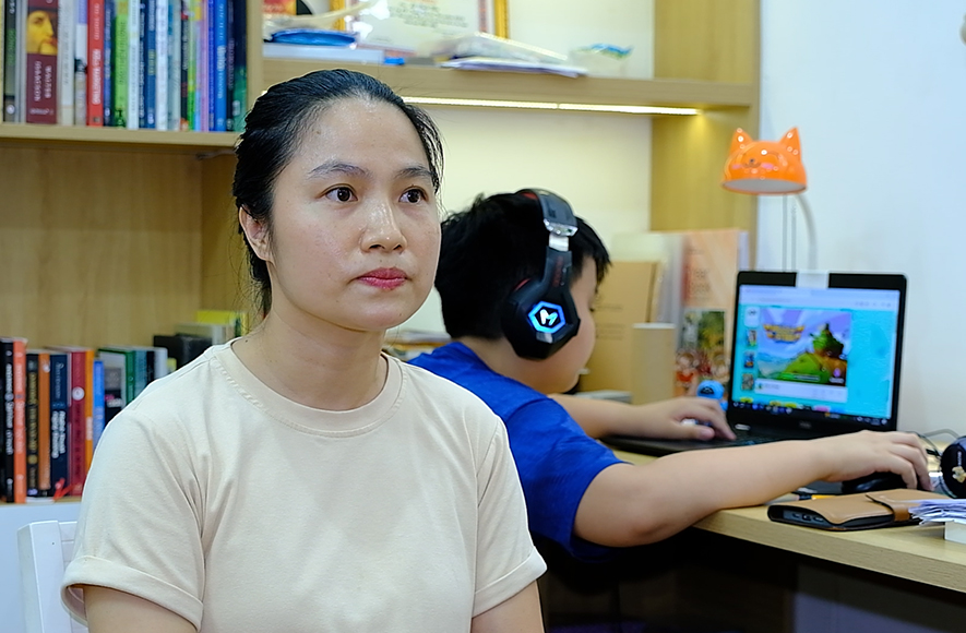 Khách hàng đánh giá trải nghiệm công tắc thông minh