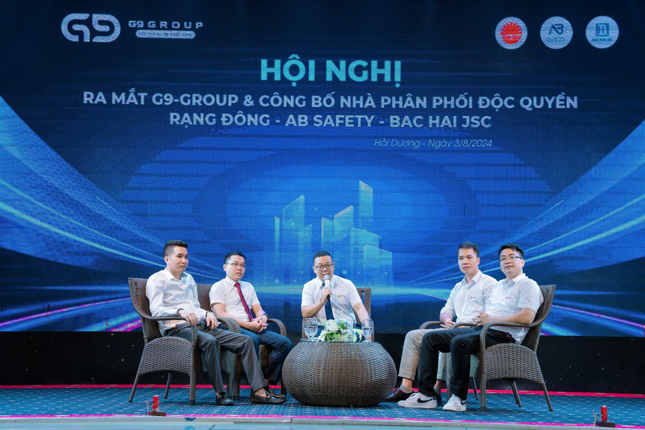 Tọa đàm giữa các chuyên gia của G9 Group - Rạng Đông- đối tác (KTS, Thầu thợ)