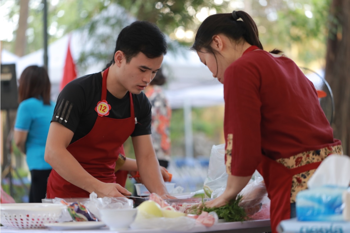 hội thi nấu ăn rạng đông 2018