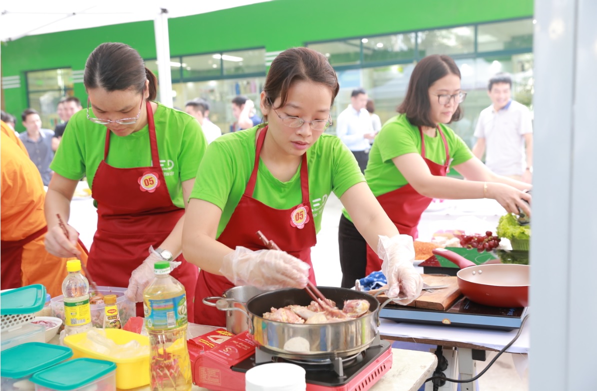 hội thi nấu ăn rạng đông 2018