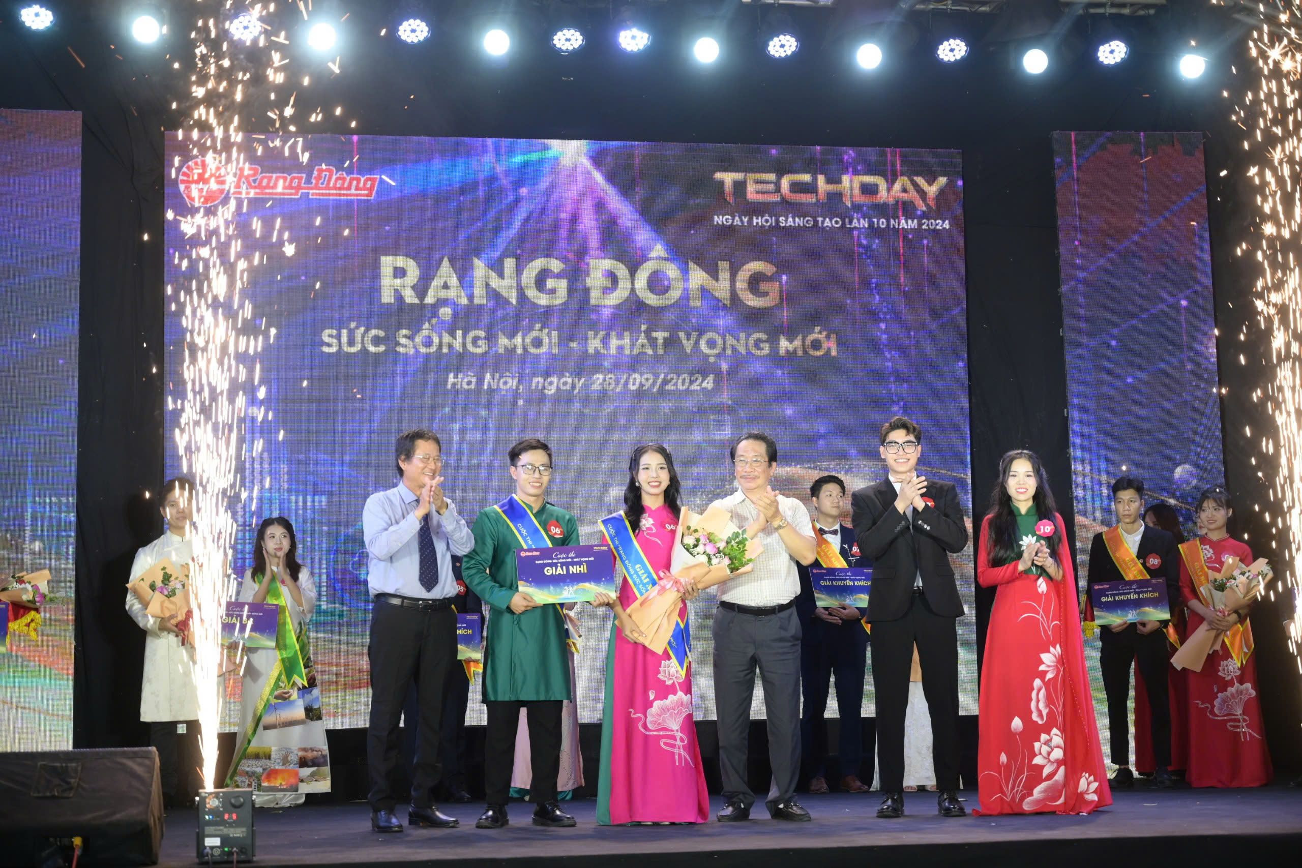 ảnh cuộc thi Rạng Đông