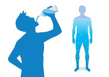 Uống nước thường xuyên để bảo vệ sức khỏe