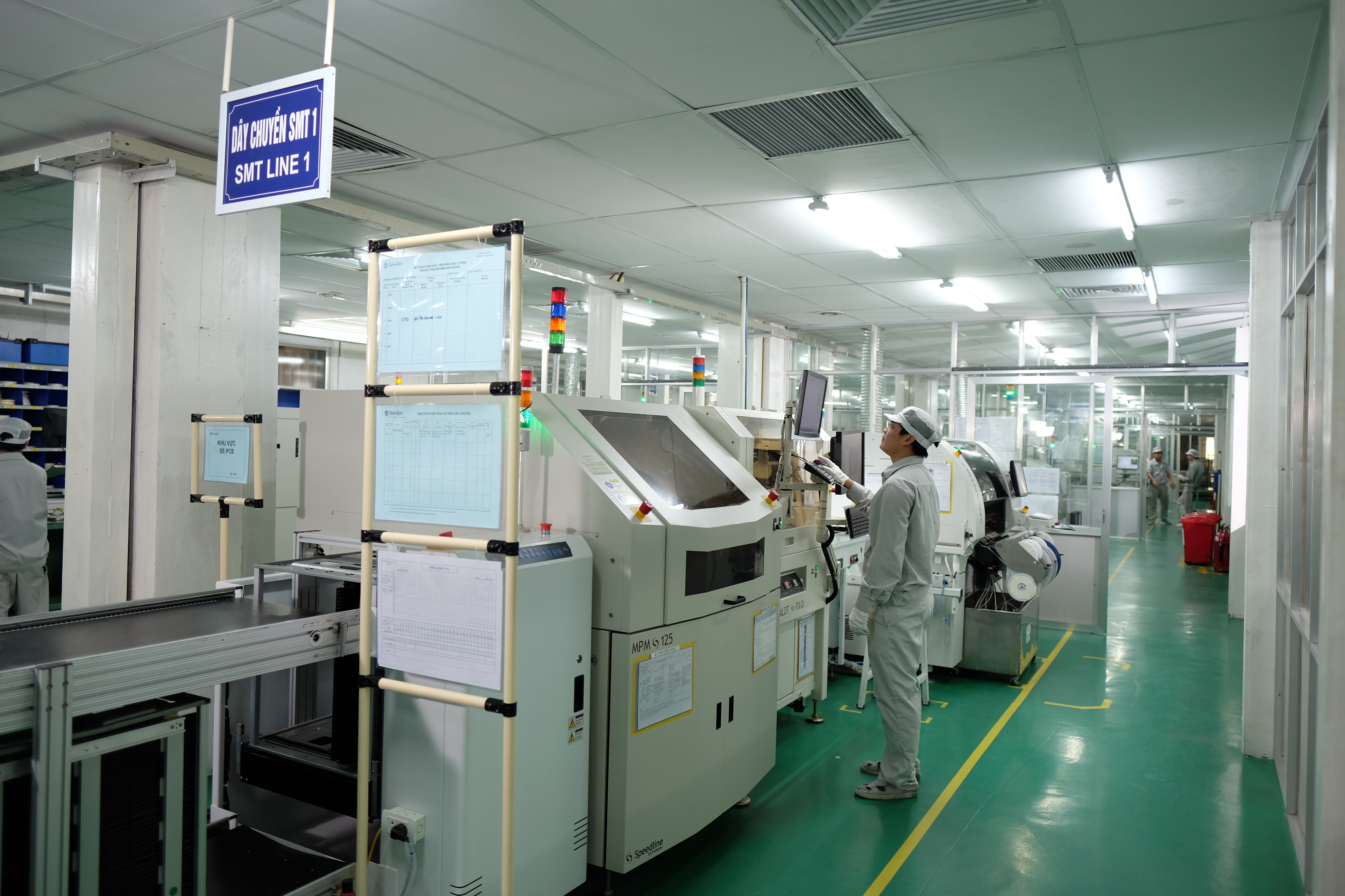 sản xuất LED SMD tại Công ty Rạng Đông