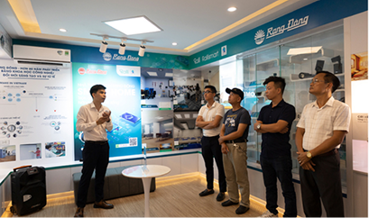 Showroom Đông Anh