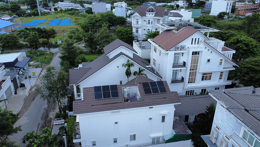 Dự án triển khai điện mặt trời mái nhà của Rạng Đông