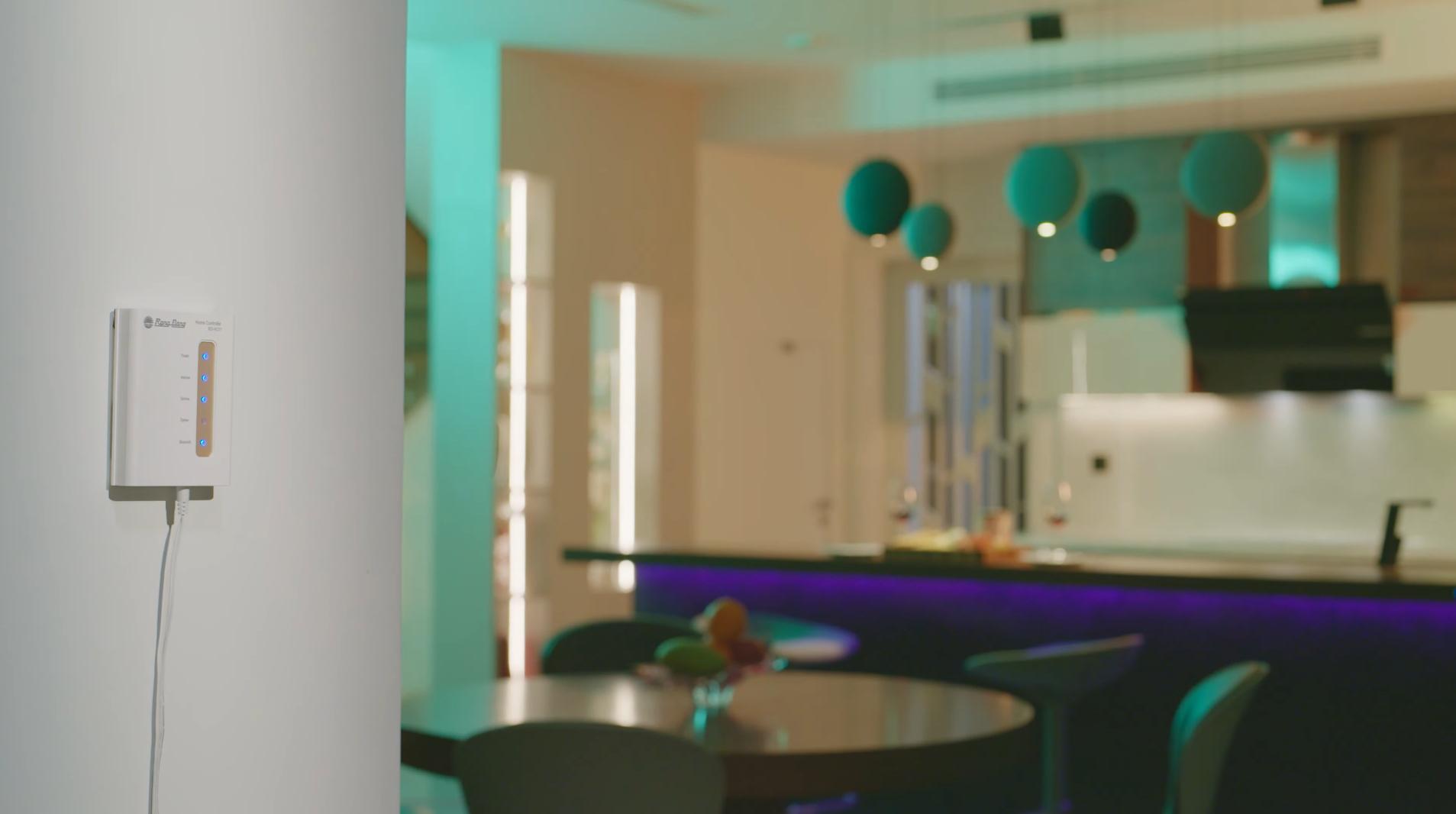 Bộ điều khiển trung tâm nhà thông minh