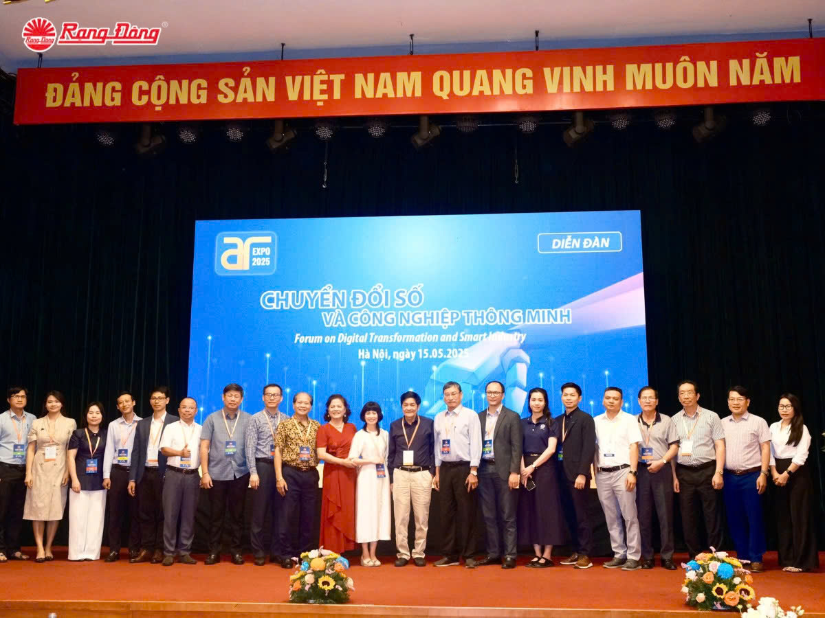 Diễn đàn chuyển đổi số và công nghiệp thông minh 2025