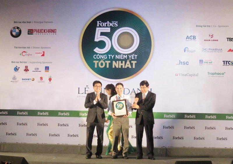 Rạng Đông lọt TOP 50 công ty niêm yết tốt nhất Việt Nam