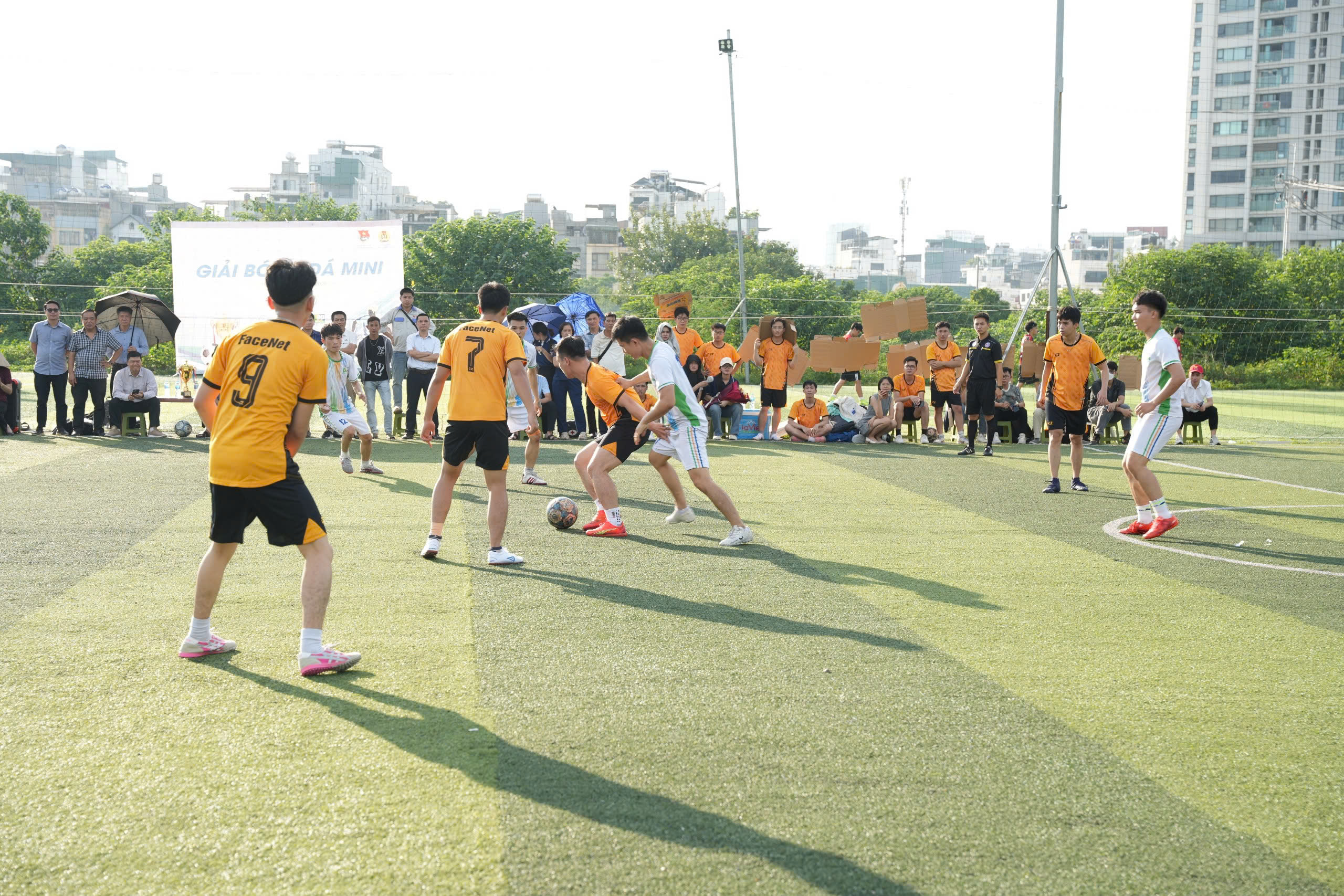 Đội FaceNet và Đội In Nông nghiệp