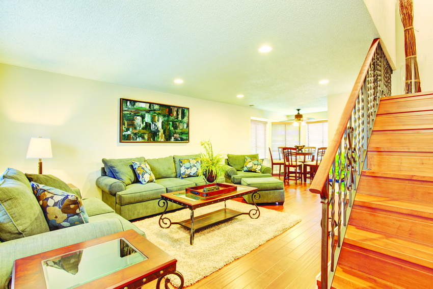 Đèn downlight đổi màu chiếu sáng phòng khách