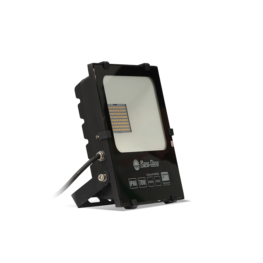 Đèn LED chiếu pha CP06 70W 3000K